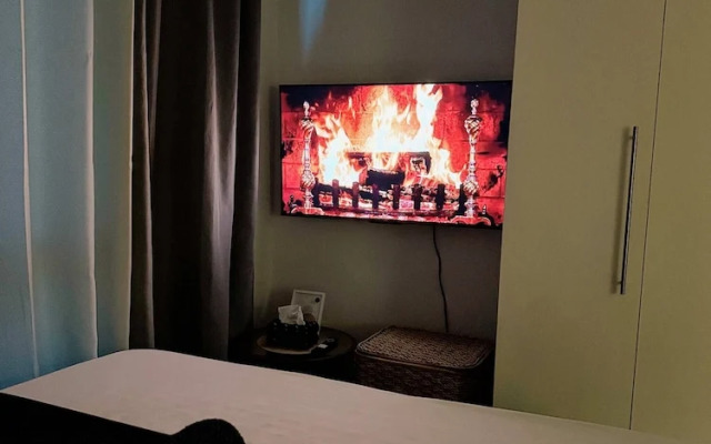 Stunning 42nd Floor Apt With Netflix