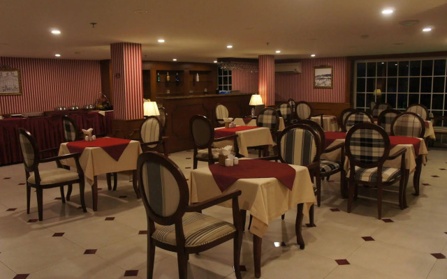 Hotel L Odeon Phu My Hung