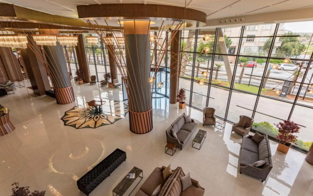 Shimall Hotel