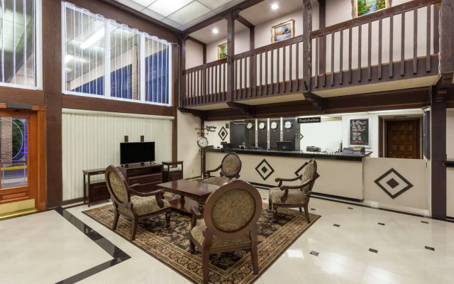 Travelodge Orange County Airport  Costa Mesa