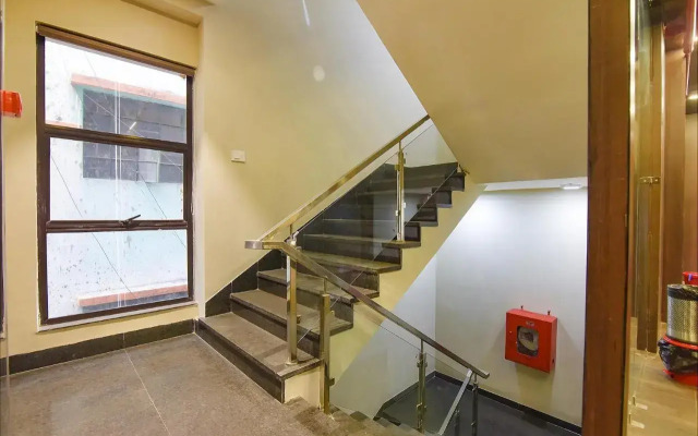 Fabhotel Eros 282
