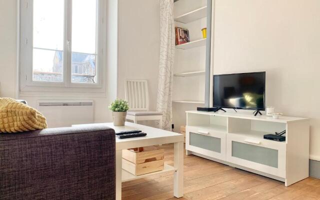 Nice flat completely renovated in the city centre #BL