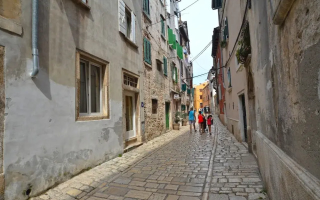 Old Town Švalba Apartments