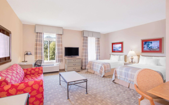 Hawthorn Extended Stay by Wyndham Conyers