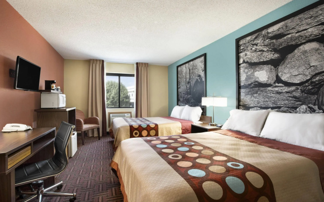 Super 8 by Wyndham Carbondale