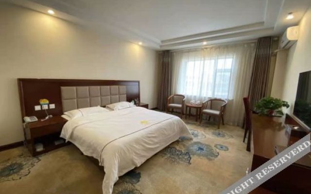 Baiyinquxinghongqiao Business Hotel