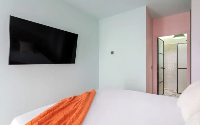 Charm Beach Retreat