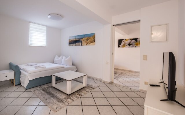 Awad‘s White Apartment