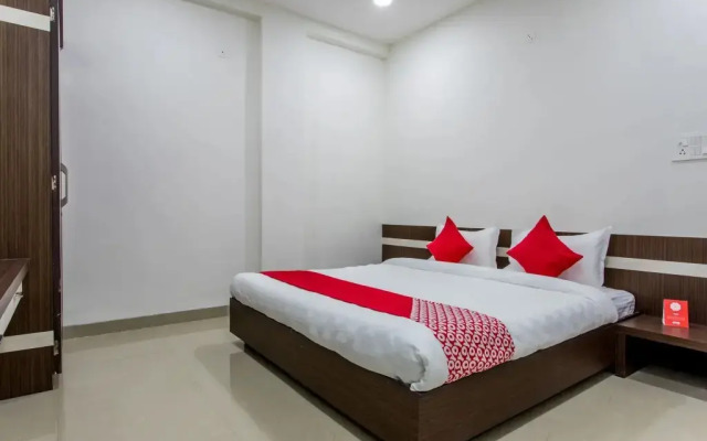 OYO 10600 Hotel 7th Cloud