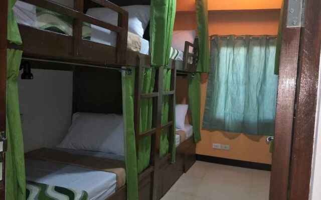 Recson Coron Hostel