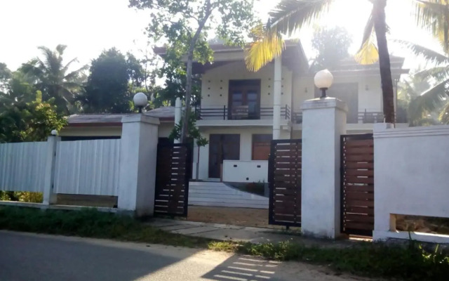 The Breeze Pinnawala Homestay