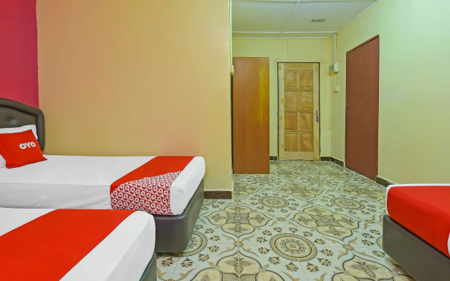 OYO 90675 Holiday View Inn