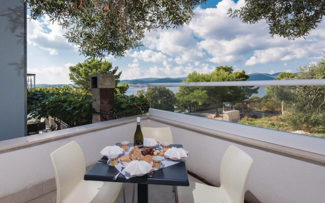 Amazing Home in Kuciste With Sauna, Wifi and 9 Bedrooms