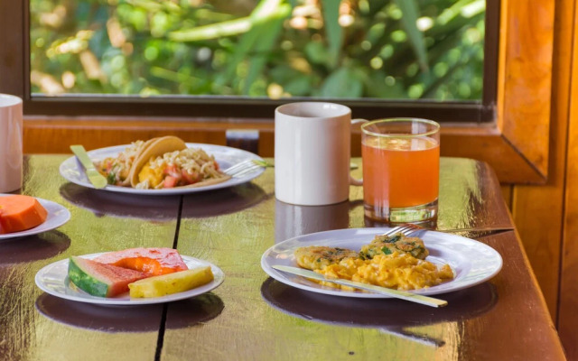 Que Tuanis Hostel Monteverde