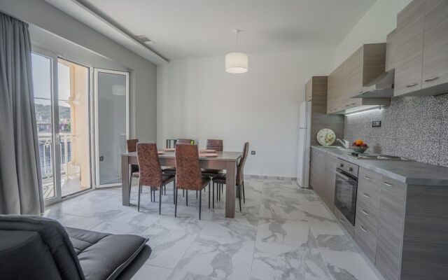 Katsaros Deluxe Apartments