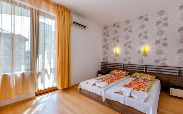 Classic Double or Twin Room in Dafinka Guest House