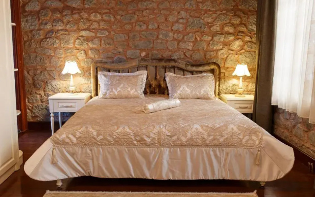 Verula City Luxury Villa