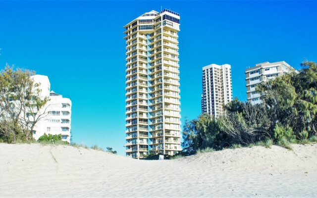 Capricorn One Beachside Holiday Apartment-Official