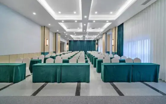 Jingyue Hotel (Jinyunshan Southwest University Branch)