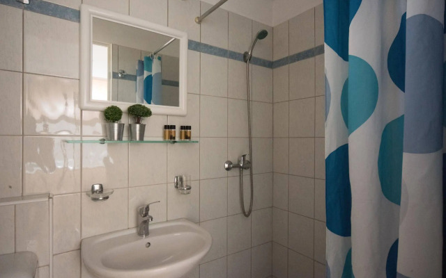 Metaxa Apartments