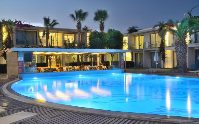 Lugga Boutique Hotel & Beach