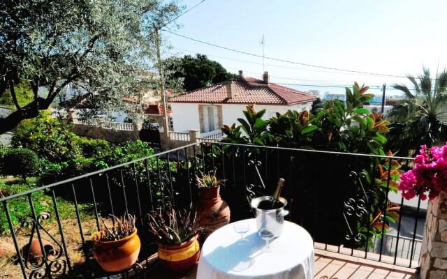 HomeHolidaysRentals Madison House - Costa Barcelona