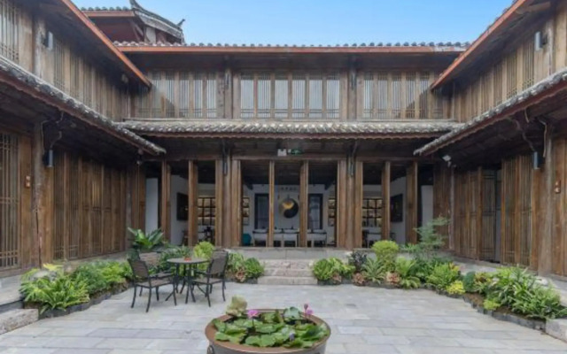 Qinghuandu Jianfa Inn (Lijiang Ancient City Mufu Branch)