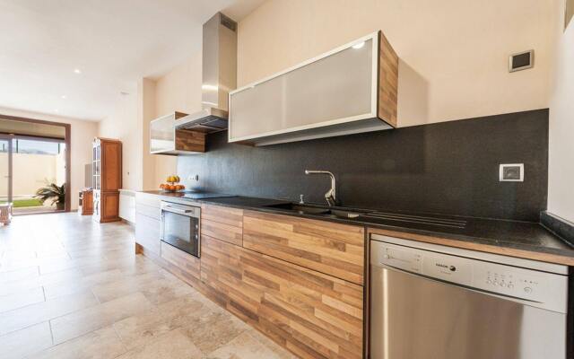 Cas Peix - Adults Only