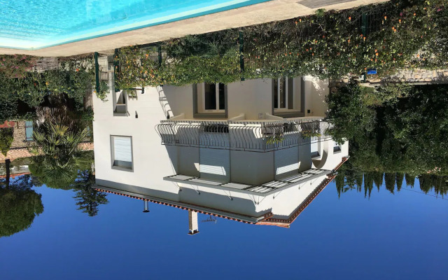 Beautiful Villa in Carcassonne with Shared Pool, Jacuzzi