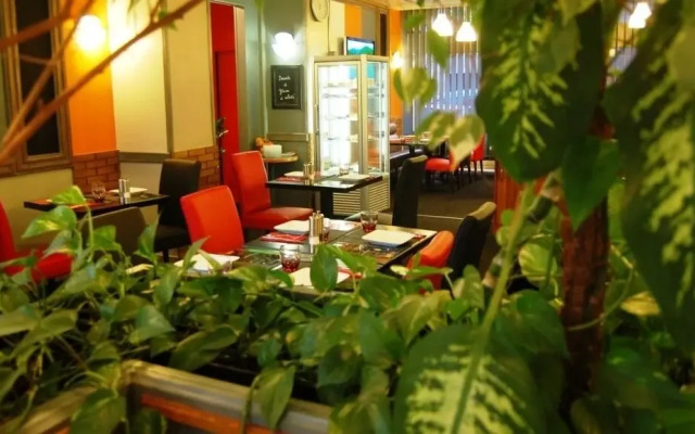 Sweet Home Hotel