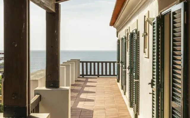 Coastal Charm Chalet by Cadenzalux
