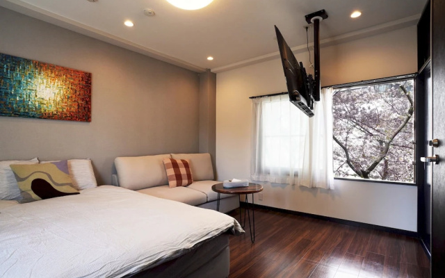 Penthouse 1-bedroom Flat in Hiroo Shibuya – Guest Rooms – Tokyo
