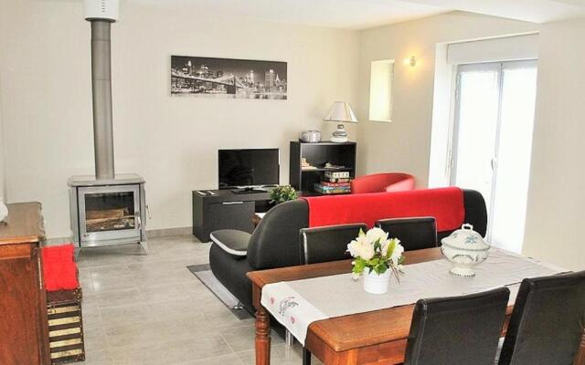 Gîte Sainte-Maure-de-Touraine, 4 pièces, 6 personnes - FR-1-381-109