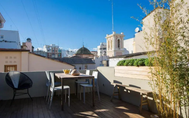 Singularstays Roger De Flor