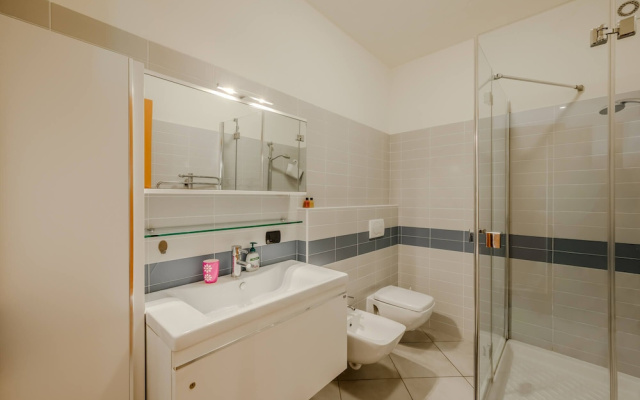3 Bedroom Italian Lakes Apartment