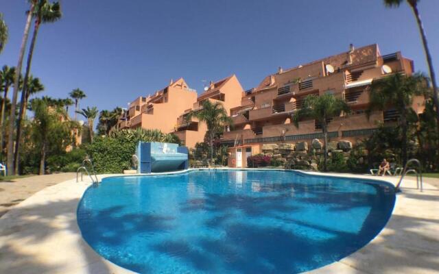 2236-Lovely groundfloor with pool view