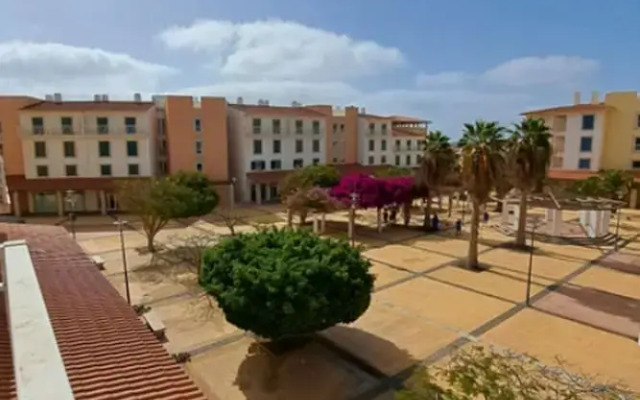 2bed-vila-verde Sal Cape Verde-balcony-pool
