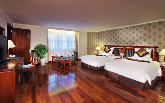 Rex Hotel