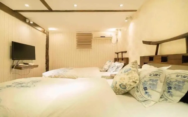 Pure Sunshine Inn