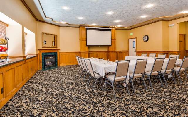 Best Western Plus Bayshore Inn