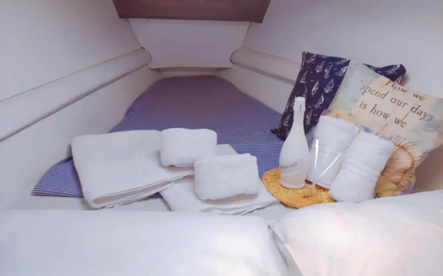 Barca a vela 12 metri Boat & Breakfast