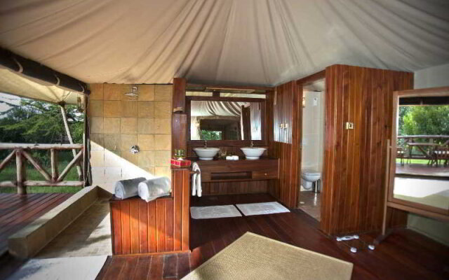 Neptune Mara Rianta Luxury Camp