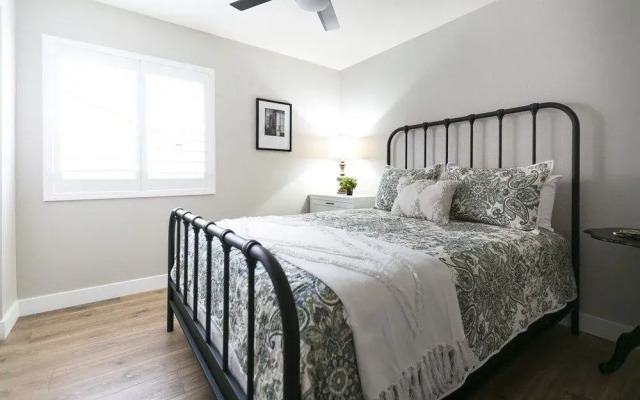 Gilbert Harwell 4 Bedroom Home by RedAwning