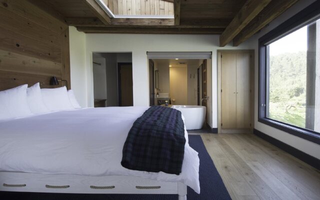 Timber Cove Resort