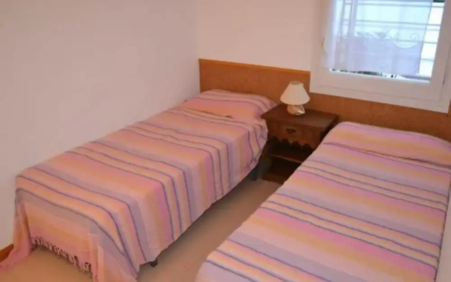 106300 - Apartment in Llança