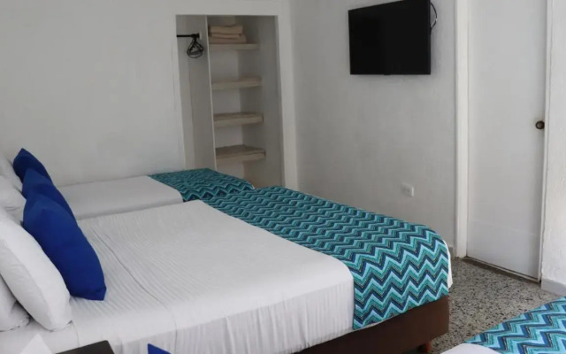 Hotel On Vacation Blue Reef