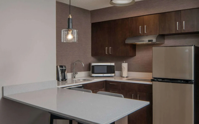 Sonesta ES Suites Fairfax Fair Lakes