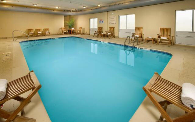 Holiday Inn Express & Suites Lenoir Cty by IHG