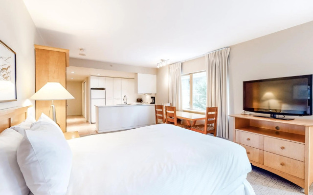 Whistler Peak Lodge