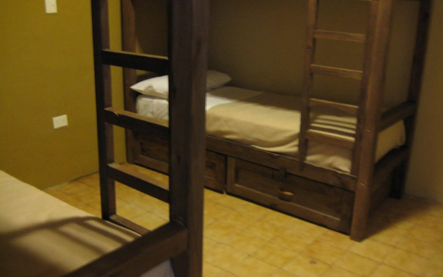 Sabatico Travelers Hostel & Guesthouse
